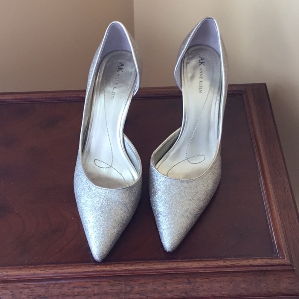 Anne Klein Shoes:  Size 10